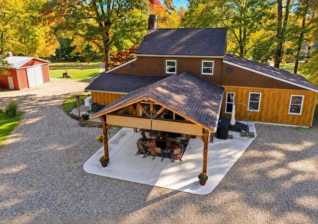 Photo 3 of Single family home for sale at 1566 Bowers Rd, Mansfield, OH 44903 | MLS# 226041091 | Listing updated on 2026-10-29
