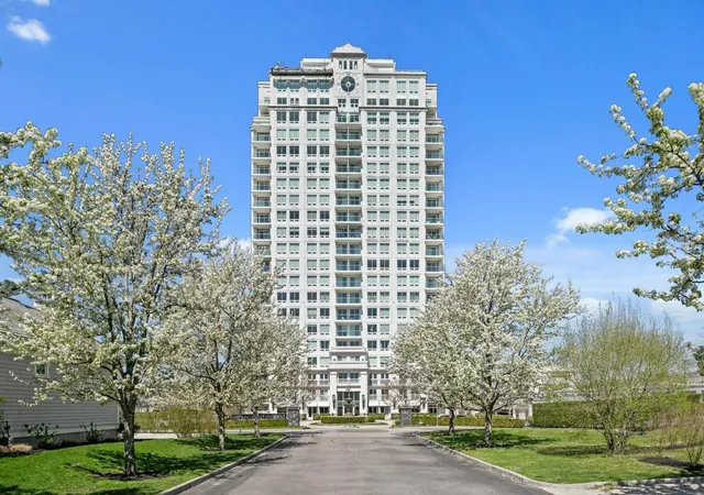 Photo 2 of Condo for sale at 1 Tower Dr #1806, Portsmouth, RI 02871 | MLS# 1409616 | Listing updated on 2026-09-20