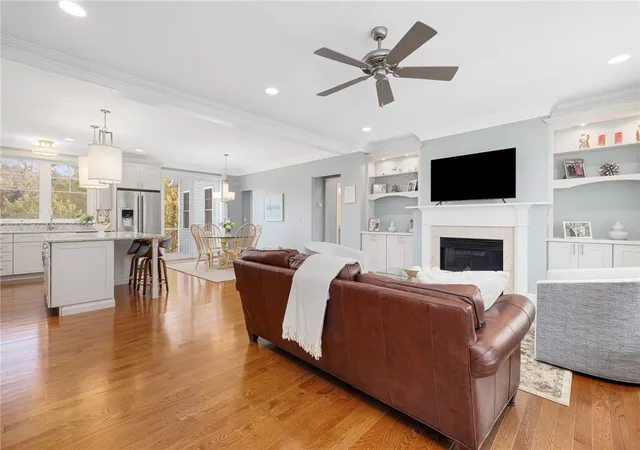 Photo 4 of Single family home for sale at 23 E Matunuck Farm Dr, Wakefield, RI 02879 | MLS# 1411585 | Listing updated on 2026-09-13