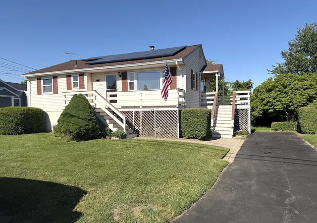 Photo 1 of Single family home for sale at 15 Casey Dr, Middletown, RI 02842 | MLS# 1414392 | Listing updated on 2026-09-09