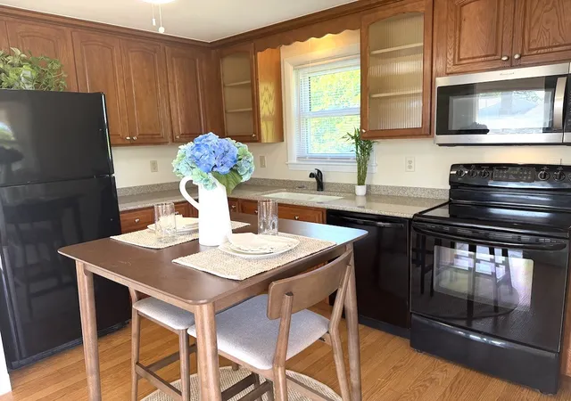 Photo 4 of Single family home for sale at 15 Casey Dr, Middletown, RI 02842 | MLS# 1414392 | Listing updated on 2026-09-09