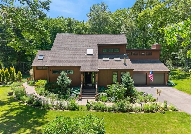 Photo 1 of Sale Pending at 190 Stoney Holw Rd, Tiverton, RI 02878 | MLS# 1413934 | Listing updated on 2026-09-04