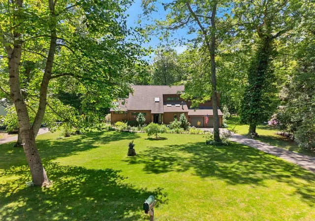 Photo 3 of Sale Pending at 190 Stoney Holw Rd, Tiverton, RI 02878 | MLS# 1413934 | Listing updated on 2026-09-04