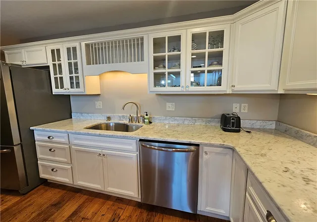 Photo 4 of Condo for sale at 1 Tupperware Dr #329, North Smithfield, RI 02896 | MLS# 1414968 | Listing updated on 2026-09-20