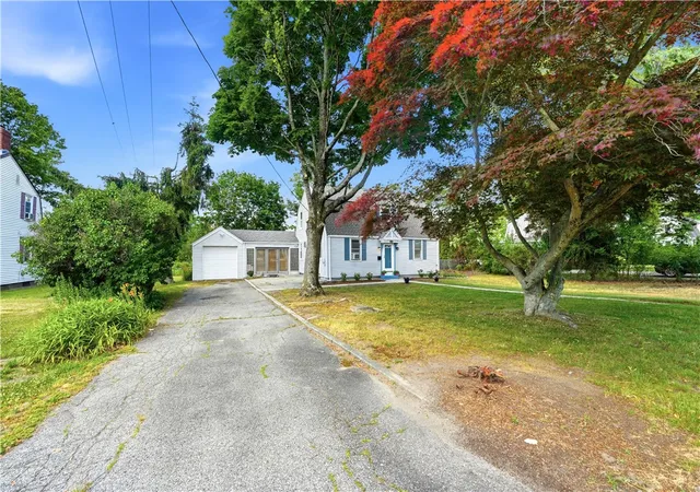 Photo 2 of Single family home for sale at 512 Woonasquatucket Ave, North Providence, RI 02911 | MLS# 1415345 | Listing updated on 2026-09-07