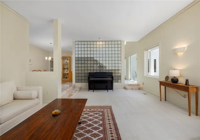 Photo 4 of Single family home for sale at 29 Dennell Dr, Lincoln, RI 02865 | MLS# 1415429 | Listing updated on 2026-09-24