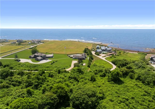 Photo 2 of Single family home for sale at 43 Bailey's Ledge Rd, Little Compton, RI 02837 | MLS# 1416042 | Listing updated on 2026-09-02