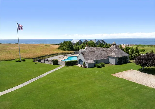 Photo 2 of Single family home for sale at 43 Bailey's Ledge Rd, Little Compton, RI 02837 | MLS# 1416042 | Listing updated on 2026-09-02