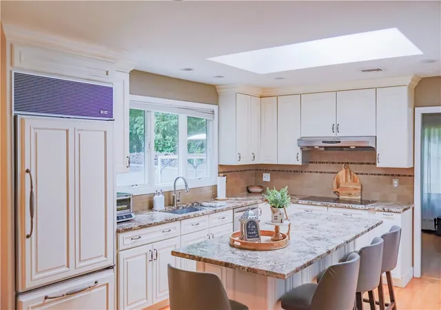 Photo 4 of Single family home for sale at 42 Elmdale Ave, Johnston, RI 02919 | MLS# 1416101 | Listing updated on 2026-09-13