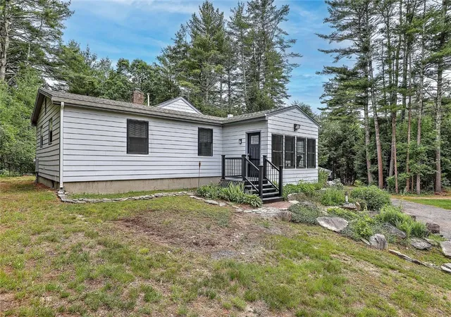 Photo 3 of Sale Pending at 89 Skunk Hl Rd, Hope Valley, RI 02832 | MLS# 1416076 | Listing updated on 2026-09-13