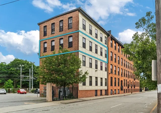Photo 3 of Condo for sale at 50 Ashburton St #18, Providence, RI 02904 | MLS# 1416152 | Listing updated on 2026-09-27