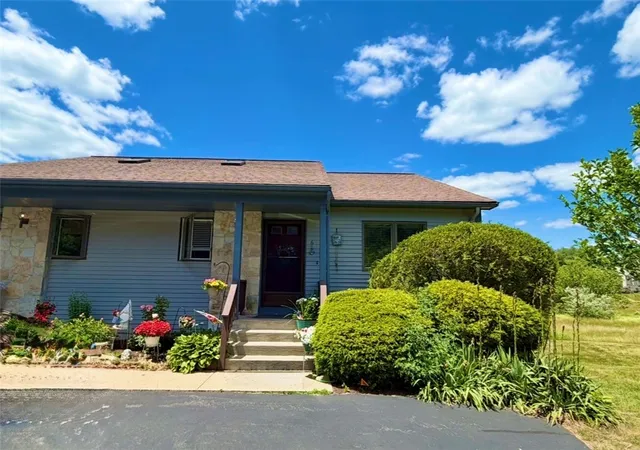 Condo for sale at 30 Acorn Ct #G6, Wakefield, RI 02879 | MLS# 1415984