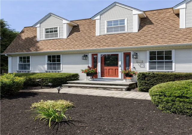 Photo 4 of Sale Pending at 18 Watch Hl Way, Wakefield, RI 02879 | MLS# 1416811 | Listing updated on 2026-09-05
