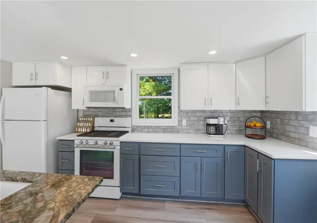 Photo 4 of Sale Pending at 3672 S County Trl, West Kingston, RI 02892 | MLS# 1417130 | Listing updated on 2026-09-01