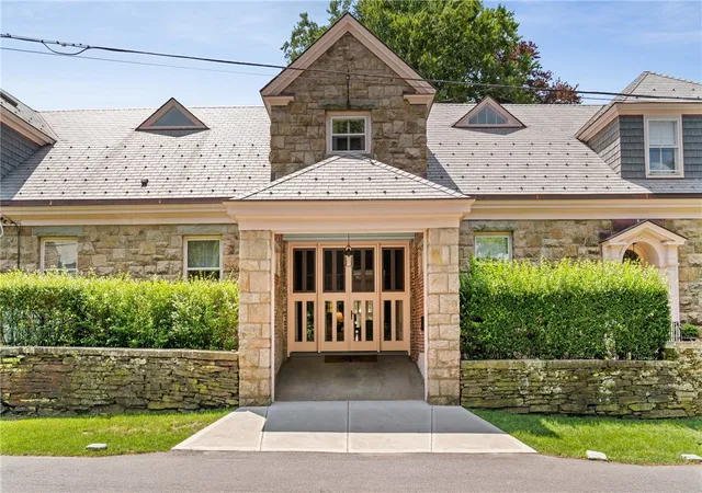 Photo 2 of Single family home for sale at 2 Hazard Ave, Newport, RI 02840 | MLS# 1417304 | Listing updated on 2026-09-02