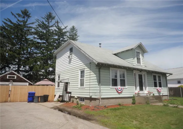 Photo 1 of Single family home for sale at 15 Benjamin St, Pawtucket, RI 02861 | MLS# 1417391 | Listing updated on 2026-09-05