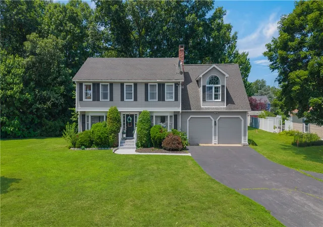 Photo 2 of Single family home for sale at 9 Pheasant Run Rd, North Smithfield, RI 02896 | MLS# 1417738 | Listing updated on 2026-09-16