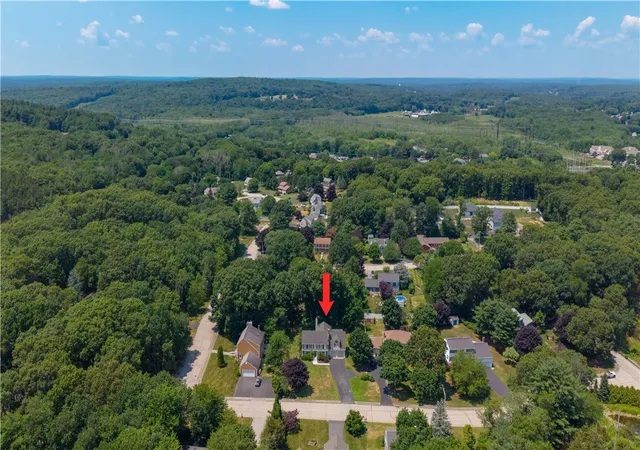 Photo 3 of Single family home for sale at 9 Pheasant Run Rd, North Smithfield, RI 02896 | MLS# 1417738 | Listing updated on 2026-09-16