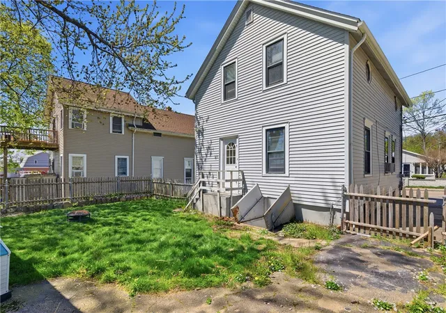 Photo 3 of Sale Pending at 25 Hoppin Ave, Riverside, RI 02915 | MLS# 1417780 | Listing updated on 2026-09-08