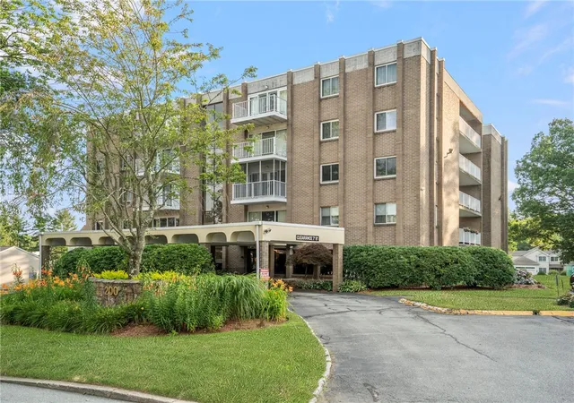 Photo 2 of Sale Pending at 200 Hoffman Ave #402, Cranston, RI 02920 | MLS# 1417742 | Listing updated on 2026-09-10