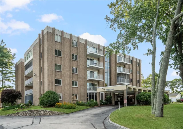 Photo 3 of Sale Pending at 200 Hoffman Ave #402, Cranston, RI 02920 | MLS# 1417742 | Listing updated on 2026-09-10