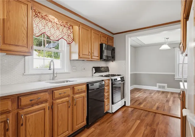 Photo 4 of Sale Pending at 74 Macarthur Rd, Woonsocket, RI 02895 | MLS# 1417941 | Listing updated on 2026-09-08