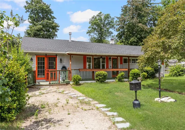 Photo 2 of Single family home for sale at 37 Gerald St, Warwick, RI 02886 | MLS# 1418269 | Listing updated on 2026-09-07