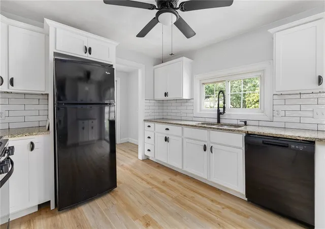 Photo 3 of Single family home for sale at 37 Gerald St, Warwick, RI 02886 | MLS# 1418269 | Listing updated on 2026-09-07