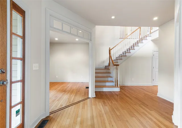 Photo 3 of Single family home for sale at 406 Blackstone Blvd, Providence, RI 02906 | MLS# 1418052 | Listing updated on 2026-09-12