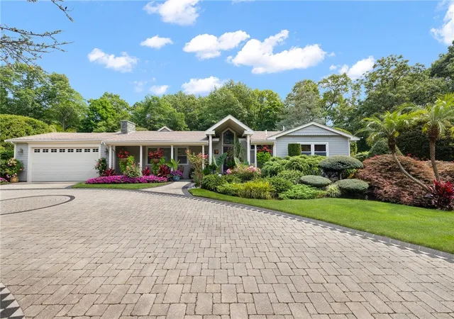 Photo 3 of Single family home for sale at 1801 Old Louisquisset Pike, Lincoln, RI 02865 | MLS# 1418449 | Listing updated on 2026-10-18