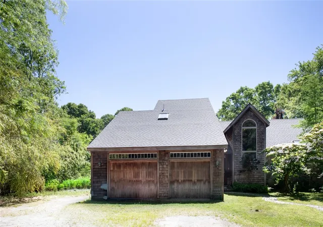 Photo 3 of Sale Pending at 413 Eagleville Rd, Tiverton, RI 02878 | MLS# 1418239 | Listing updated on 2026-09-10