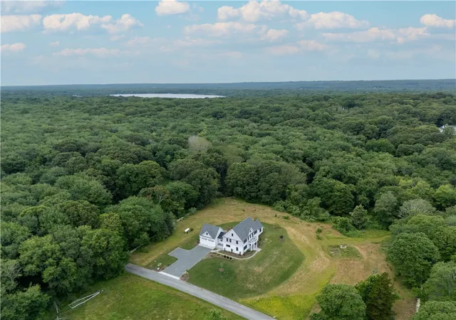 Photo 3 of Single family home for sale at 416 Bridgetown Rd, South Kingstown, RI 02874 | MLS# 1418442 | Listing updated on 2026-10-01