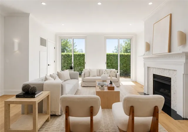 Photo 3 of Condo for sale at 1 Tower Dr #102, Portsmouth, RI 02871 | MLS# 1417815 | Listing updated on 2026-09-11