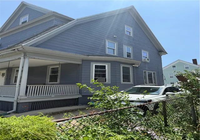 Photo 3 of Single family home for sale at 272 Washington Ave, Providence, RI 02905 | MLS# 1418663 | Listing updated on 2026-09-06