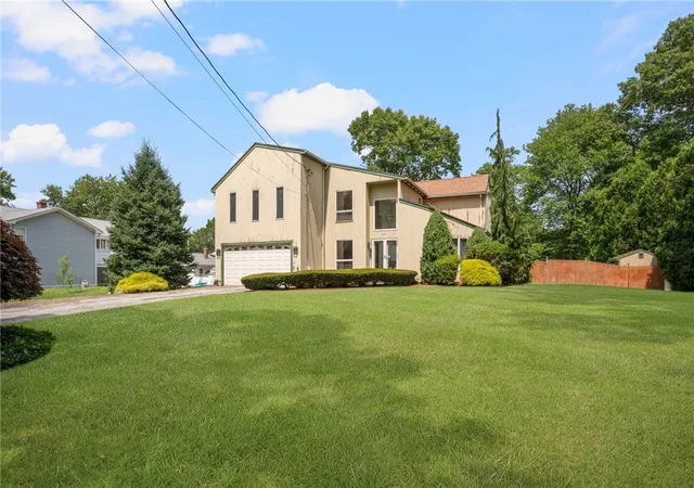 Photo 2 of Single family home for sale at 22 Golden View Dr, Johnston, RI 02919 | MLS# 1418696 | Listing updated on 2026-09-14