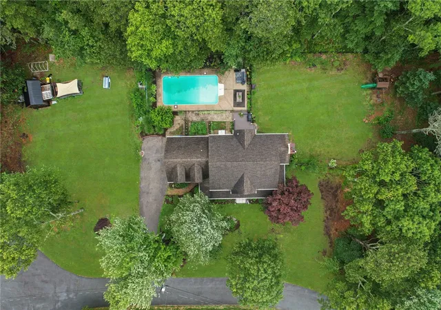Photo 4 of Single family home for sale at 77 Mockingbird Ln, Wakefield, RI 02879 | MLS# 1418485 | Listing updated on 2026-09-10