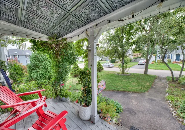 Photo 3 of Sale Pending at 333 Greenwood Ave, Warwick, RI 02886 | MLS# 1410922 | Listing updated on 2026-09-30