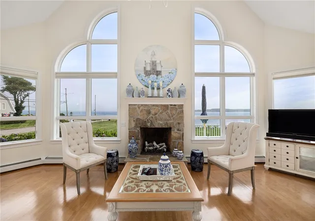 Photo 3 of Single family home for sale at 139 Hemlock Ave, Warwick, RI 02886 | MLS# 1418686 | Listing updated on 2026-10-04