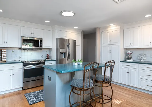 Photo 3 of Sale Pending at 26 High St, North Kingstown, RI 02852 | MLS# 1418870 | Listing updated on 2026-09-22