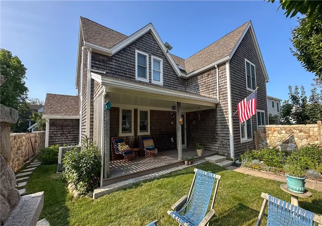 Photo 2 of Single family home for sale at 208 Chapel St, Block Island, RI 02807 | MLS# 1418894 | Listing updated on 2026-09-14