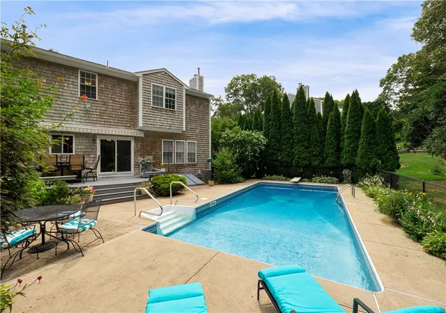 Photo 4 of Single family home for sale at 364 Orchard Woods Dr, Saunderstown, RI 02874 | MLS# 1418491 | Listing updated on 2026-09-25