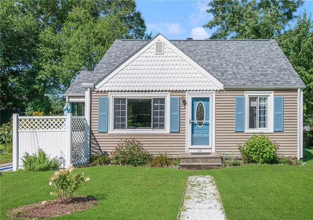Photo 3 of Single family home for sale at 52 Twinleaf Trl, Saunderstown, RI 02874 | MLS# 1419024 | Listing updated on 2026-09-13