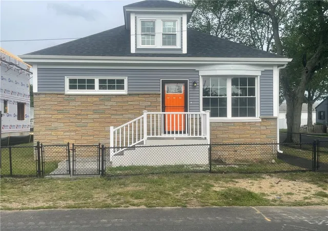 Photo 3 of Single family home for sale at 51 Rosella Ave, Pawtucket, RI 02861 | MLS# 1418359 | Listing updated on 2026-10-05