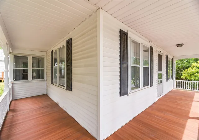 Photo 3 of Single family home for sale at 3 Whipple Ave, Smithfield, RI 02917 | MLS# 1419316 | Listing updated on 2026-09-14