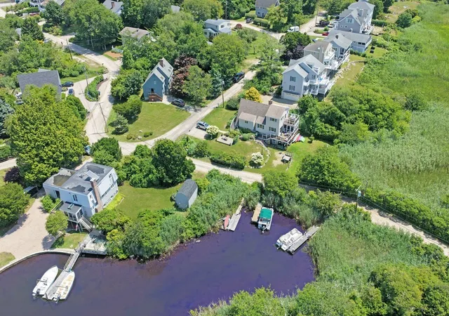 Photo 3 of Single family home for sale at 59 Kingfisher Rd, Wakefield, RI 02879 | MLS# 1418987 | Listing updated on 2026-09-13