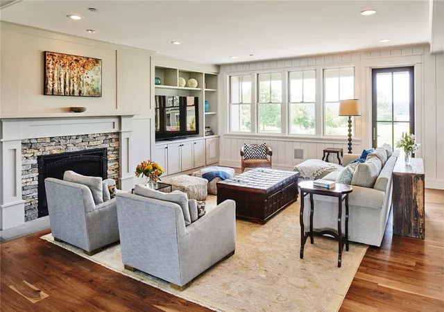 Photo 3 of Single family home for sale at 03 Highland Woods Dr, East Greenwich, RI 02818 | MLS# 1419396 | Listing updated on 2026-09-14