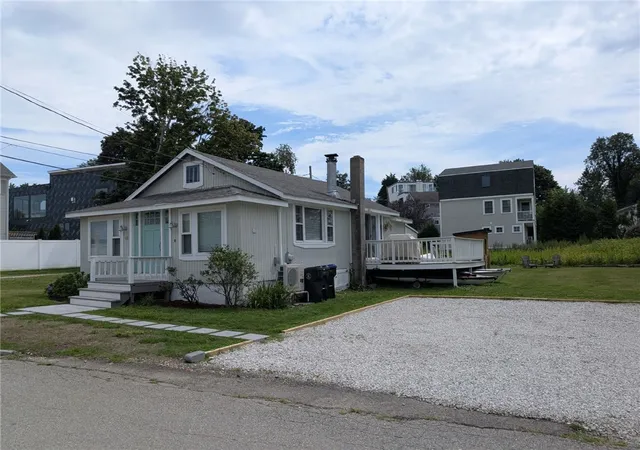 Photo 4 of Single family home for sale at 15 N Water St, Portsmouth, RI 02871 | MLS# 1419487 | Listing updated on 2026-10-03