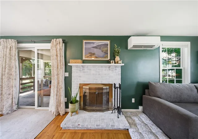 Photo 4 of Sale Pending at 78 Riverside Dr, Wakefield, RI 02879 | MLS# 1419492 | Listing updated on 2026-09-05