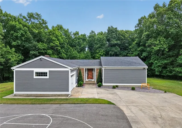 Photo 1 of Single family home for sale at 884 Reynolds Rd, Chepachet, RI 02814 | MLS# 1419536 | Listing updated on 2026-09-11