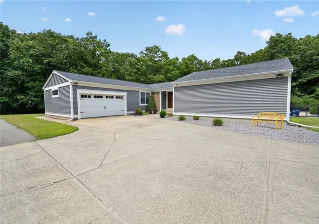Photo 3 of Single family home for sale at 884 Reynolds Rd, Chepachet, RI 02814 | MLS# 1419536 | Listing updated on 2026-09-11